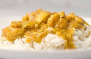 Pollo in salsa curry