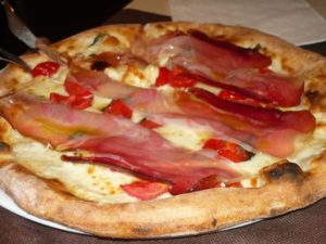 Pizza con speck