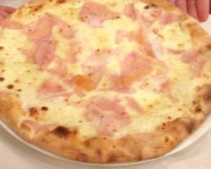 Pizza panna e prosciutto