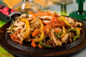 Pollo con verdure miste