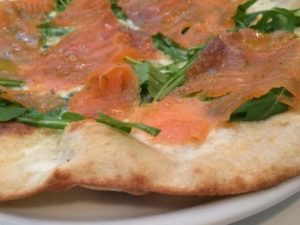 Pizza salmone e rucola